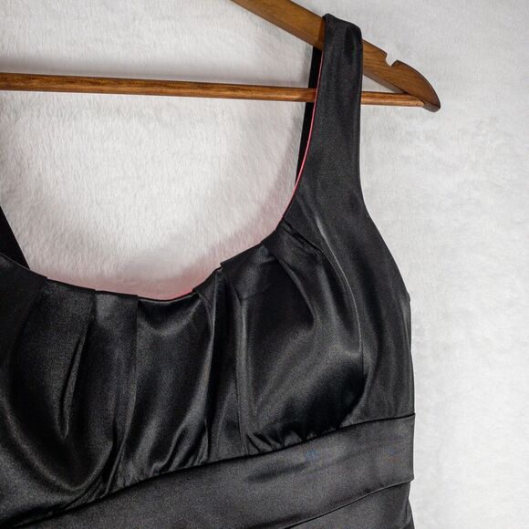 B. Darling Dress Women's 1/2 Black Satin Bodycon Lined in Hot Pink Juniors Teen - Picture 5 of 8